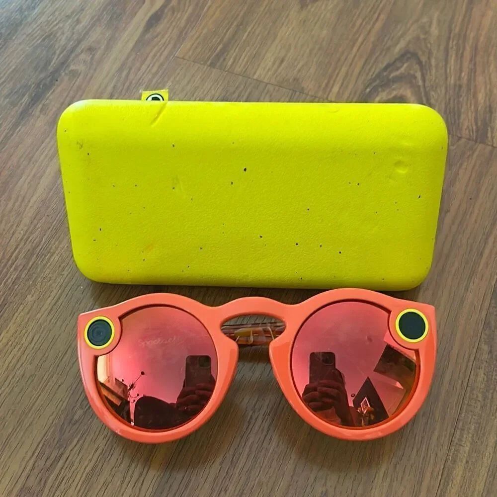Snapchat spectacles peach with yellow case